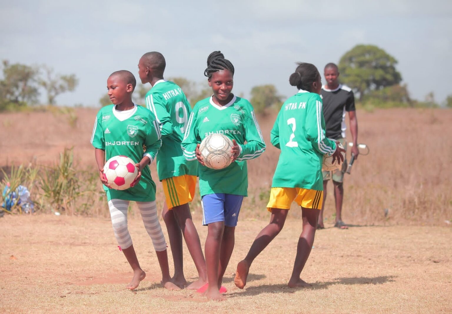 325593028_1592543187854571_1199951773265290715_n